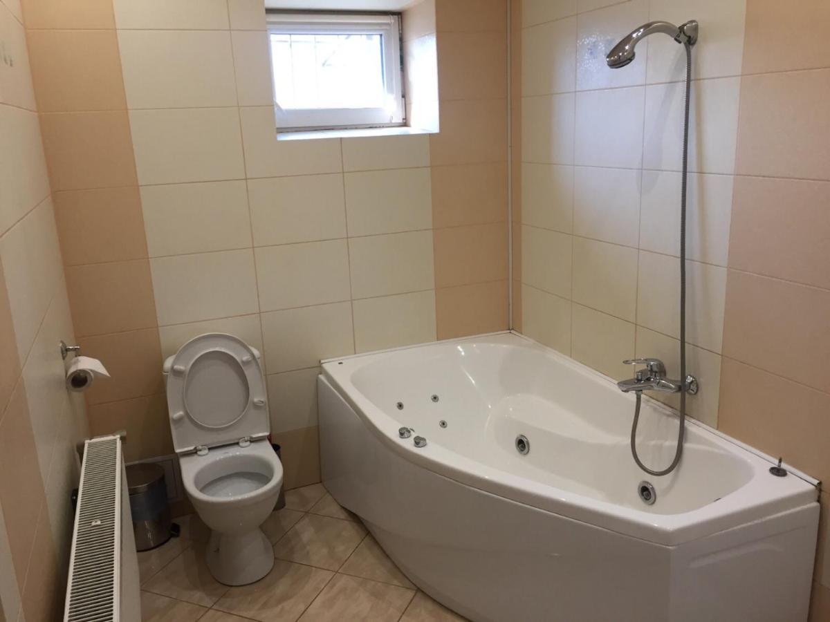 Mini Hotel Business Class Кривой Рог Экстерьер фото